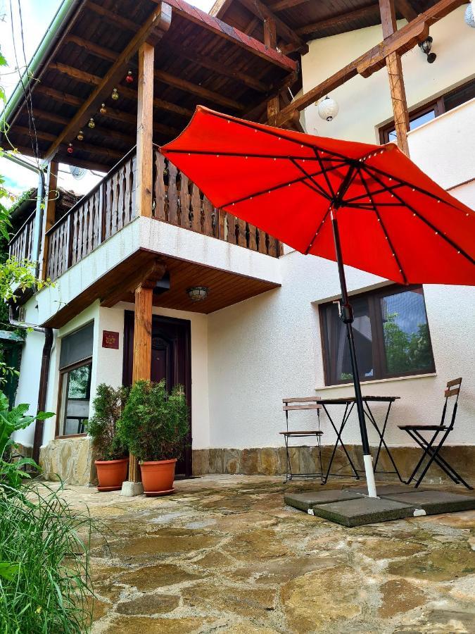 Arts Guest House -Beautiful Villa For 6 Persons 벨리코 터르노보 외부 사진