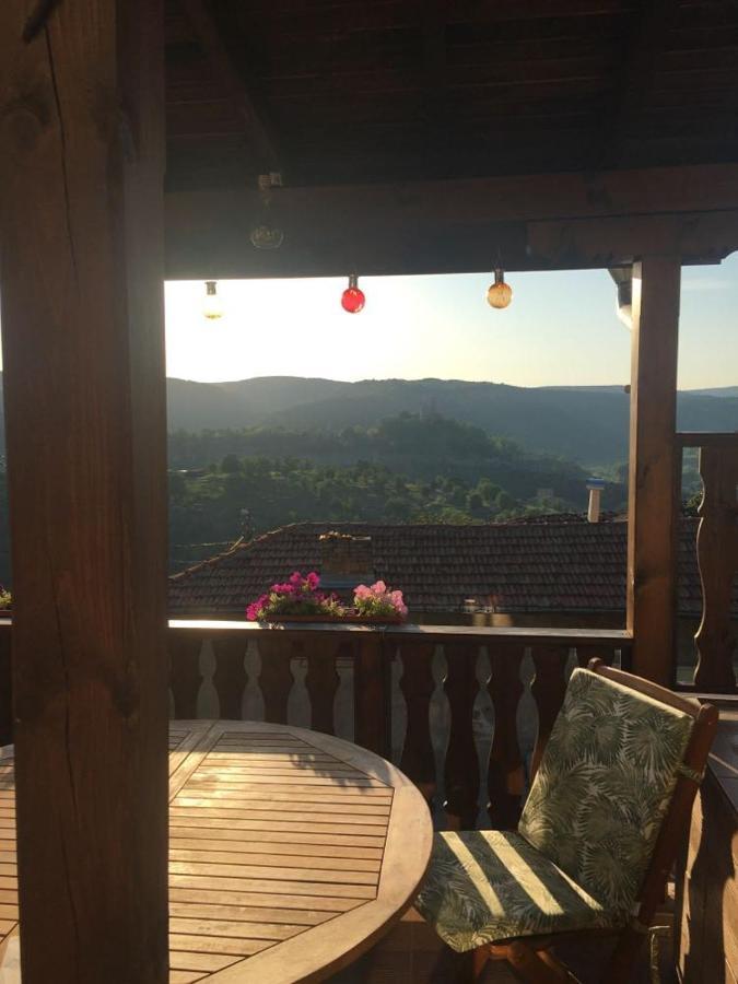 Arts Guest House -Beautiful Villa For 6 Persons 벨리코 터르노보 외부 사진